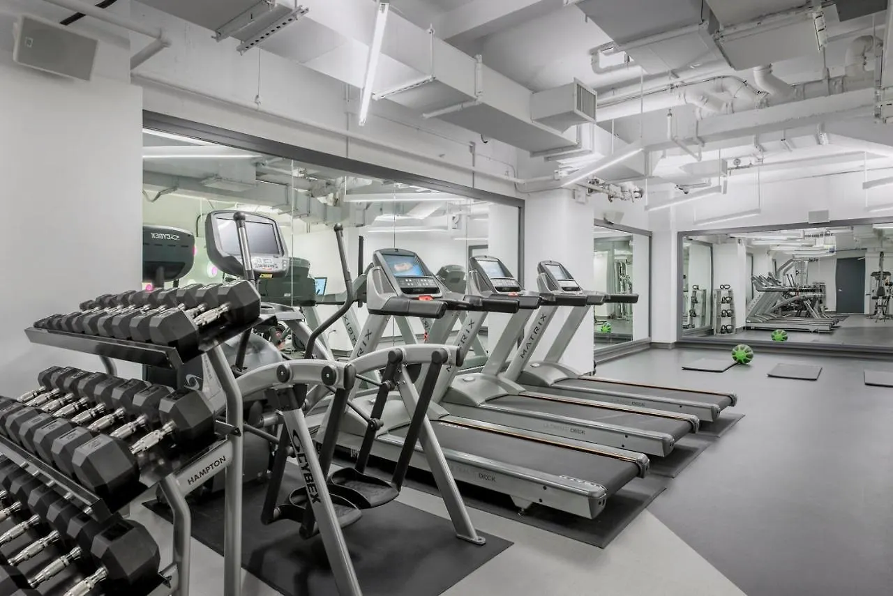 아파트 East Village 1Br W Balcony Doorman Wd Nr Bars Nyc-1125 뉴욕