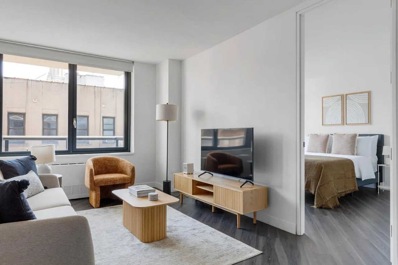 East Village 1Br W Balcony Doorman Wd Nr Bars Nyc-1125 New York 0*,  Stati Uniti